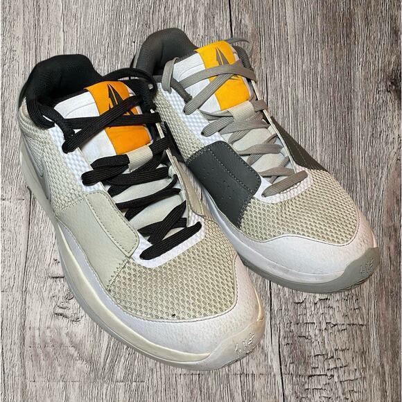 Nike Ja 1 light smoke gray men’s sneakers.‎ Size 9 main image 4
